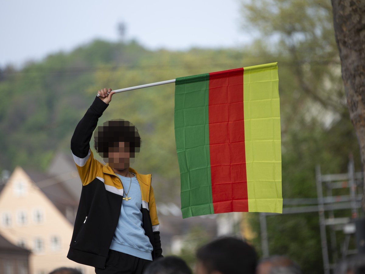 Demonstration in Freiburg gegen den türkischen Angriff auf kurdische&nbsp;Gebiete